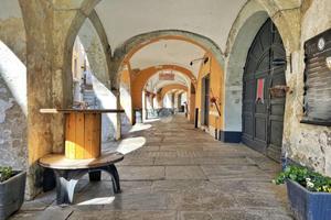 NEGOZIO A LIVORNO FERRARIS