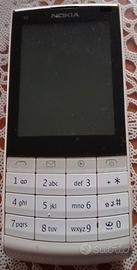 cellulare nokia con carica batterie 