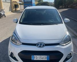 Auto HYUNDAI i10 2016