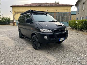 Hyundai H-1 4x4 semicamperizzato