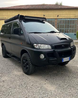 Hyundai H-1 4x4 semicamperizzato