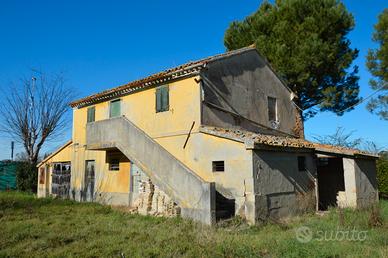 Casa singola da ristrutturare cod. Z.1100