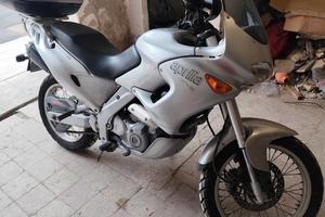 Aprilia pegaso 650