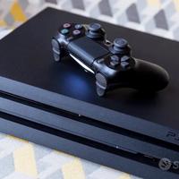 Ps4 Pro 1tb + accessori + giochi