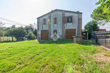 CASA INDIPENDENTE A FERRARA