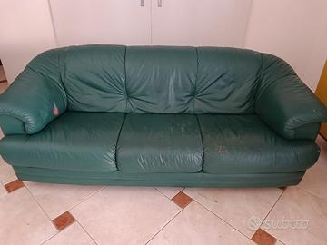 DIVANO 3 POSTI PELLE