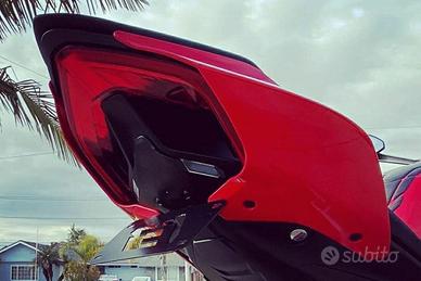 PORTA TARGA FUTURISMOTO DUCATI STREET V4 '20-'24