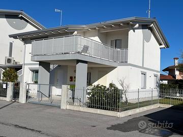 APPARTAMENTO MONOCAMERA DI DESIGN - 96 MQ - ULT...