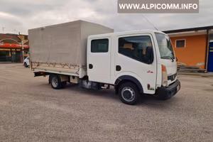 Nissan Cabstar doppia cabina a centina