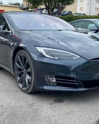 Ricambi tesla model S 2021 2022 2023