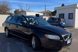 VOLVO V70 D3 GEATRONIC MOMENTUM