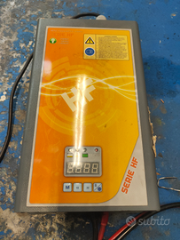 Caricabatterie ad alta frequenza (HF) per batterie