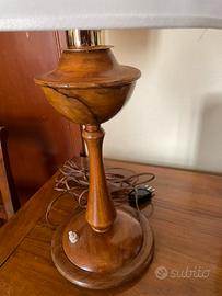 Lampada da tavolo vintage in legno massello