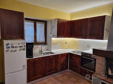 Cucine e arredamento rustico in legno nuovi