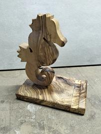 cavalluccio marino porta telefonino in legno ulivo