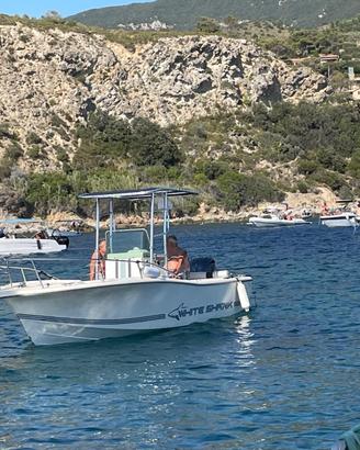 WHITE SHARK 215 - YAMAHA F200 XCB (nuovo 2024)