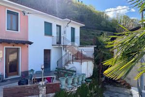 CASA SEMINDIPENDENTE A GARDA