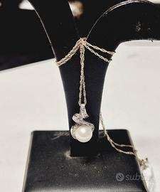 collana in oro con ciondolo diamanti e perla