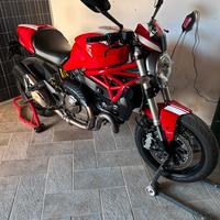 Ducati monster 821