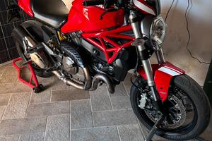 Ducati monster 821