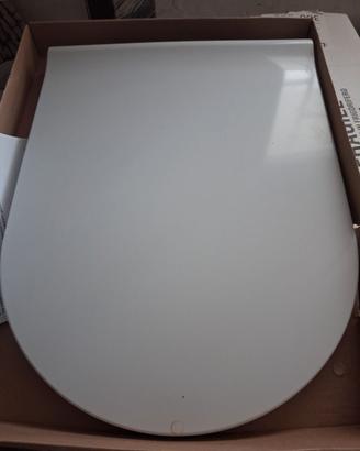 Sedile wc marca  Globo con chiusura lenta