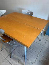 Tavolo cucina e sedie