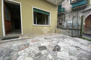 3 LOCALI A SALE MARASINO