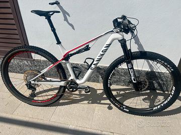 Bici Mtb Canyon Lux Cf8