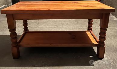 Tavolino stile tirolese – Legno massiccio