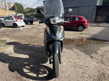 Honda SH 300 Sport