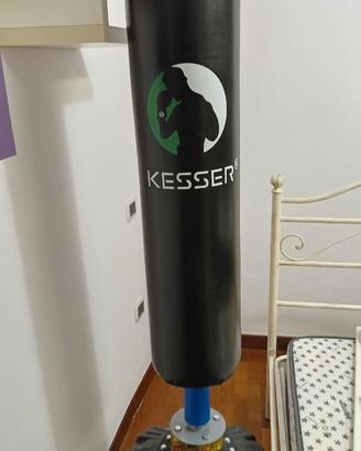 sacco da kick boxe con base da riempire Kesser