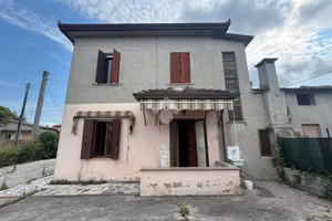 CASA INDIPENDENTE A SOLESINO