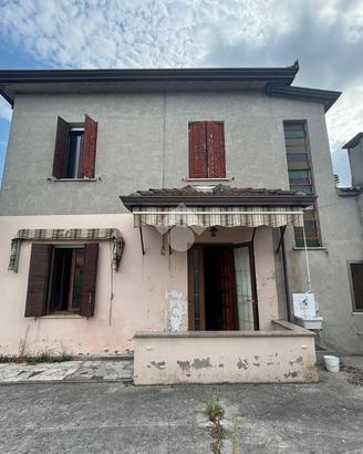 CASA INDIPENDENTE A SOLESINO