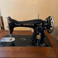 Macchina da cucire Singer del 1950 circa