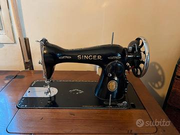 Macchina da cucire Singer del 1950 circa