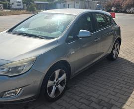 OPEL Astra 4ª serie - 2010