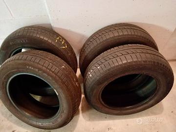 Gomme auto
