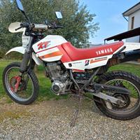 YAMAHA XT 600e