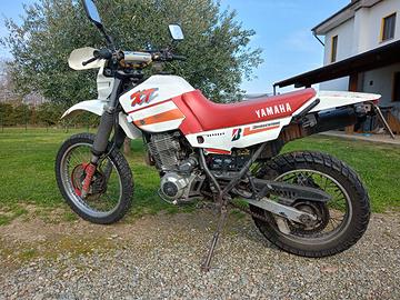 YAMAHA XT 600e