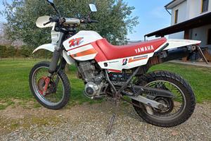 YAMAHA XT 600e