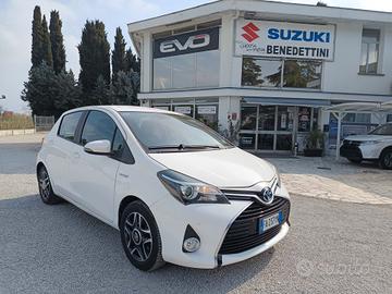Toyota Yaris 1.5 Hybrid + GPL A/T Tua a 195€/Mese