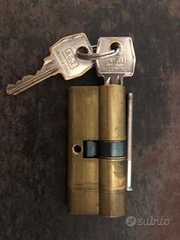 Cilindro per serratura