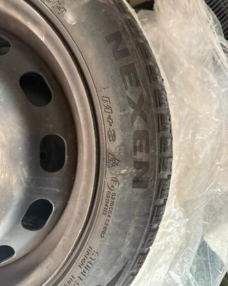 Gomme e cerchi 195-50-15