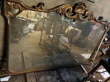 Grande specchio cornice dorata