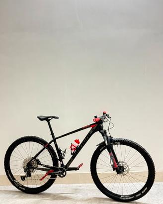 Bianchi nitron full carbon