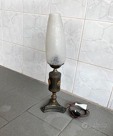 Lume lampada da tavolo vintage anni 70 in ottone