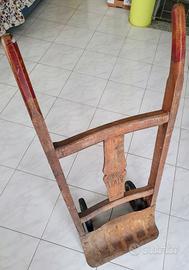 Carrello vintage in legno 