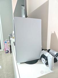 Playstation 5 Digital Console + 2 Controller