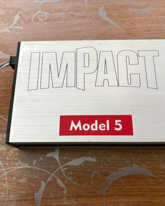 Impact Model 5 - Amplificatore Subwoofer Auto