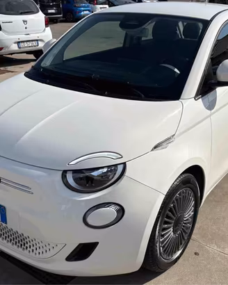 FIAT 500e Berlina 42 kWh Icon